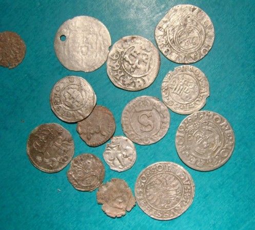A megtalált érmék egy része (kurierlubelski.pl)